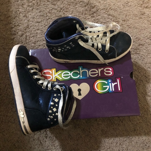 Girls’ Skechers - Picture 2 of 2